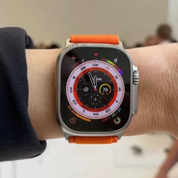 Smart Watch Series 8 Ultra Premium with Wireless Charger - Image 3