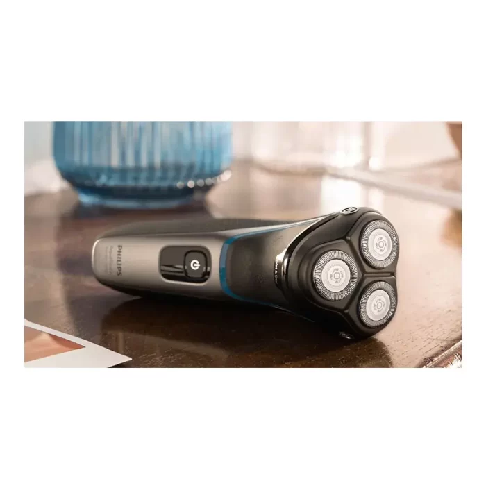 Philips AquaTouch S3122 Men's Shaver - Image 2