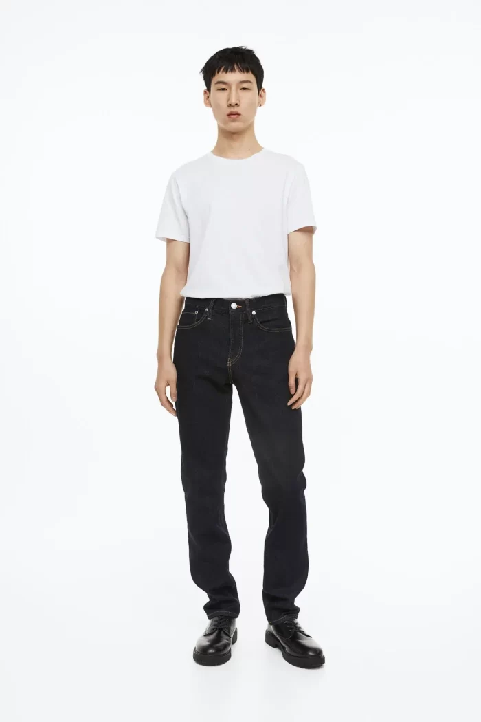 H&M Black Regular Fit Jeans in Cotton Denim with a slight stretch for good comfort - Image 4