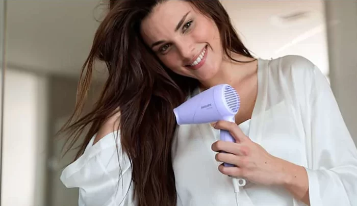 Philips HP8643/56 1000 Watts Hair Dryer and Straightener Combo, Miss Fresher's Styling Kit, Purple - Image 3