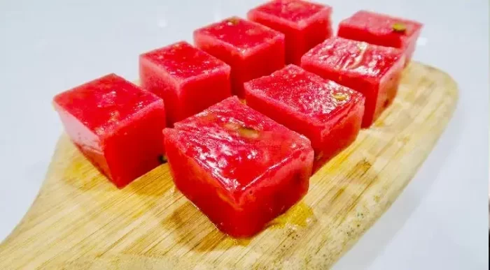 Strawberry halwa