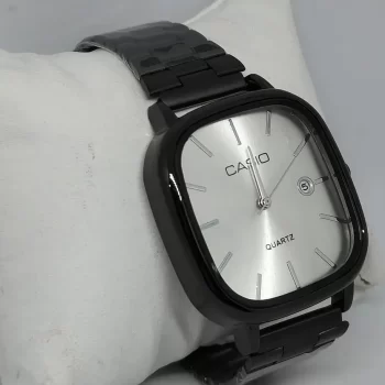 Quartz Classic Black & White Watch For Men & Women - Image 3
