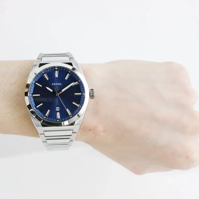 Everett Three-Hand Date Stainless Steel Watch Blue Dial - FS5984 - Image 6